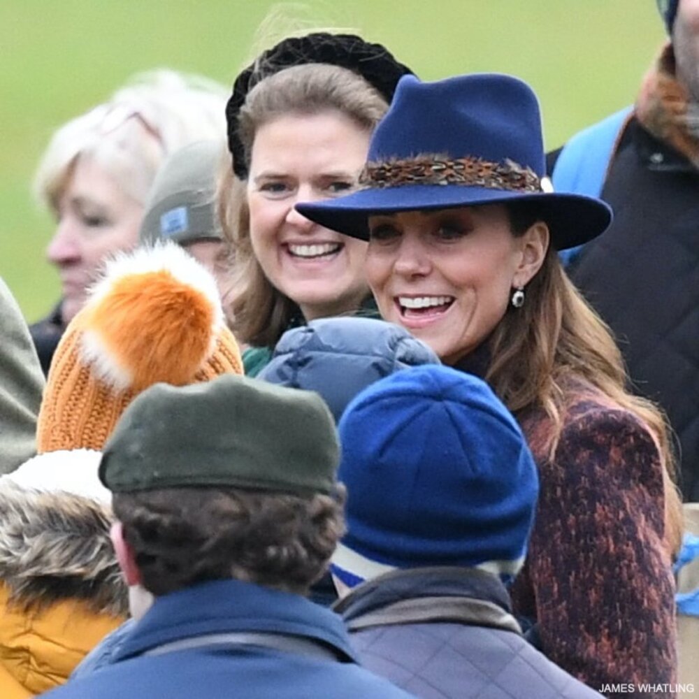 Hicks & Brown Suffolk wool  fedora Navy ASO KATE MIDDLETON PRINCESS OF WALES